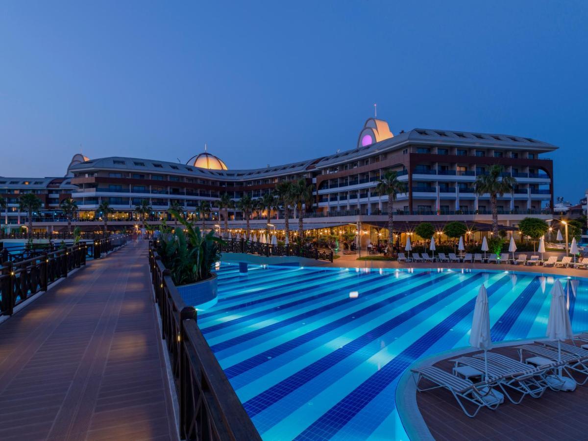 Tui Magic Life Jacaranda Hotel Side Eksteriør billede Rixos Premium Belek
