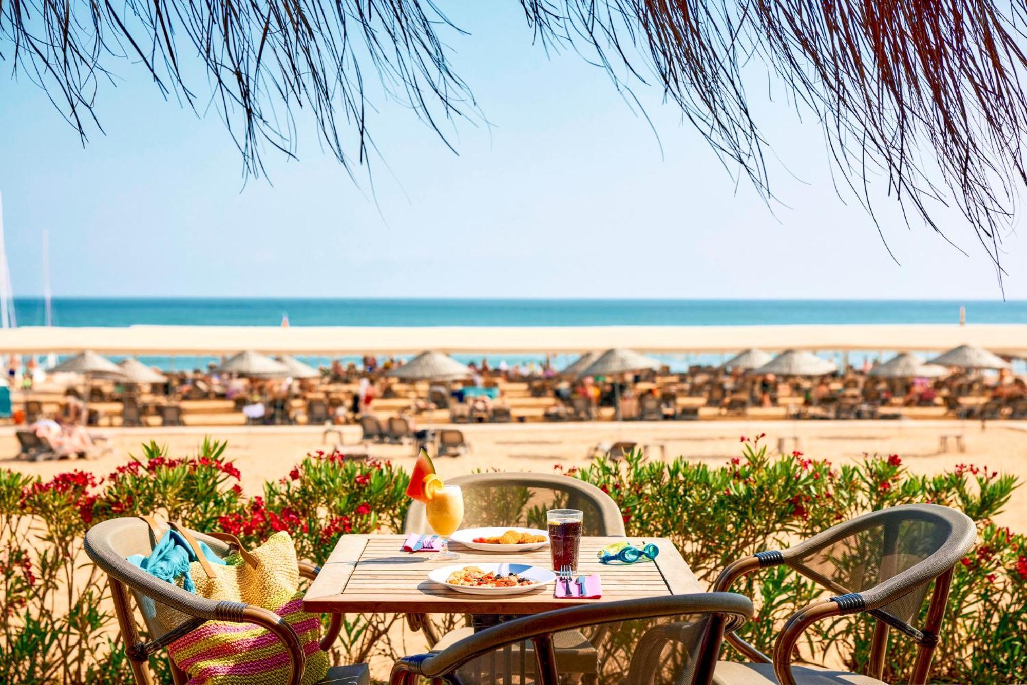 Tui Magic Life Jacaranda Hotel Side Eksteriør billede Beach in Dakhla